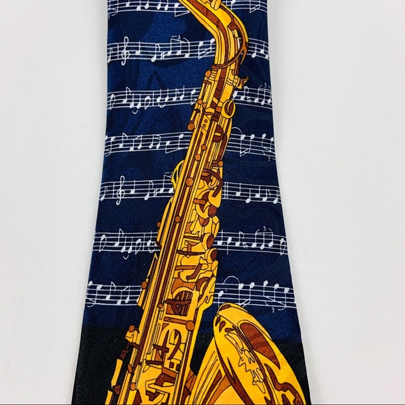 Steve Harris Saxophone and Music Notes Tie. - Picture 2 of 3